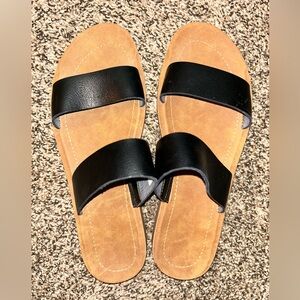 XAppeal Kylie Slide Sandals - Sz 8 - Like New -